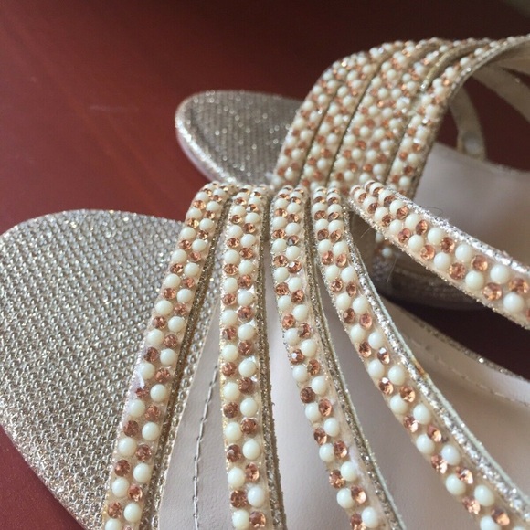 Women shoes 10 - Picture 4 of 5